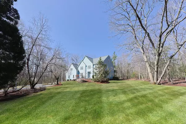 Holliston, MA 01746,235 Underwood Street