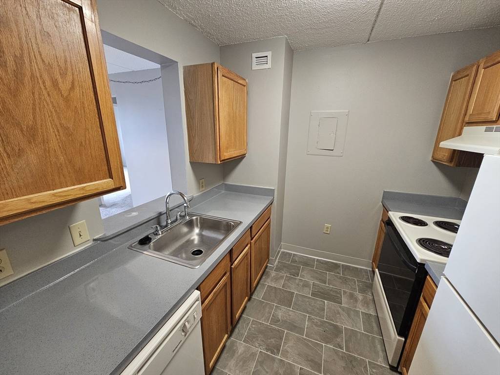 1 South Point Drive #608, Boston, MA 02125