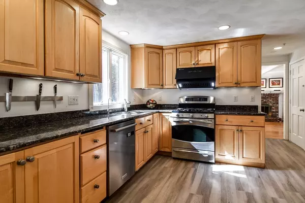 Boxborough, MA 01719,248 Liberty Square Rd