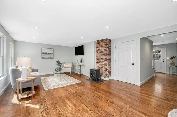 Boxford, MA 01921,29 Washington St