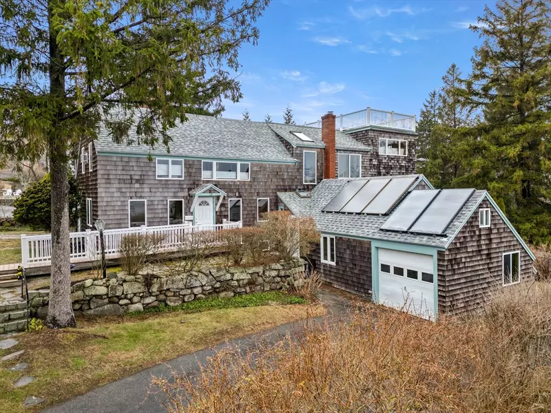 10 Landmark Lane, Rockport, MA 01966