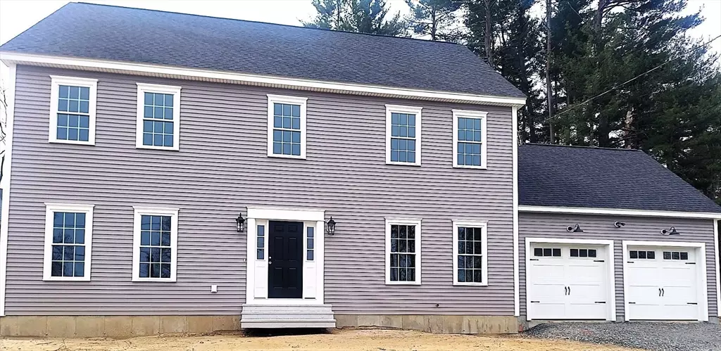 17 Fairlawn St, Grafton, MA 01536