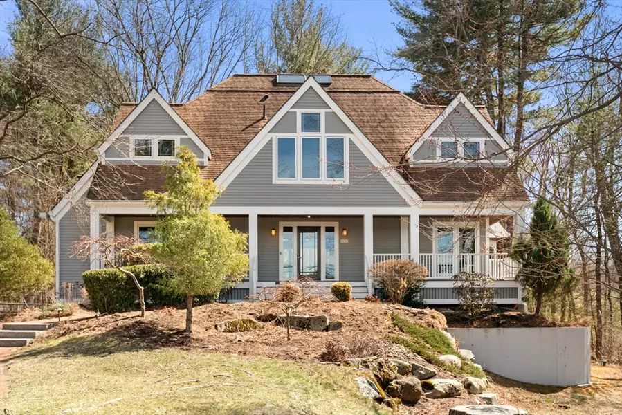 915 Curve St, Carlisle, MA 01741