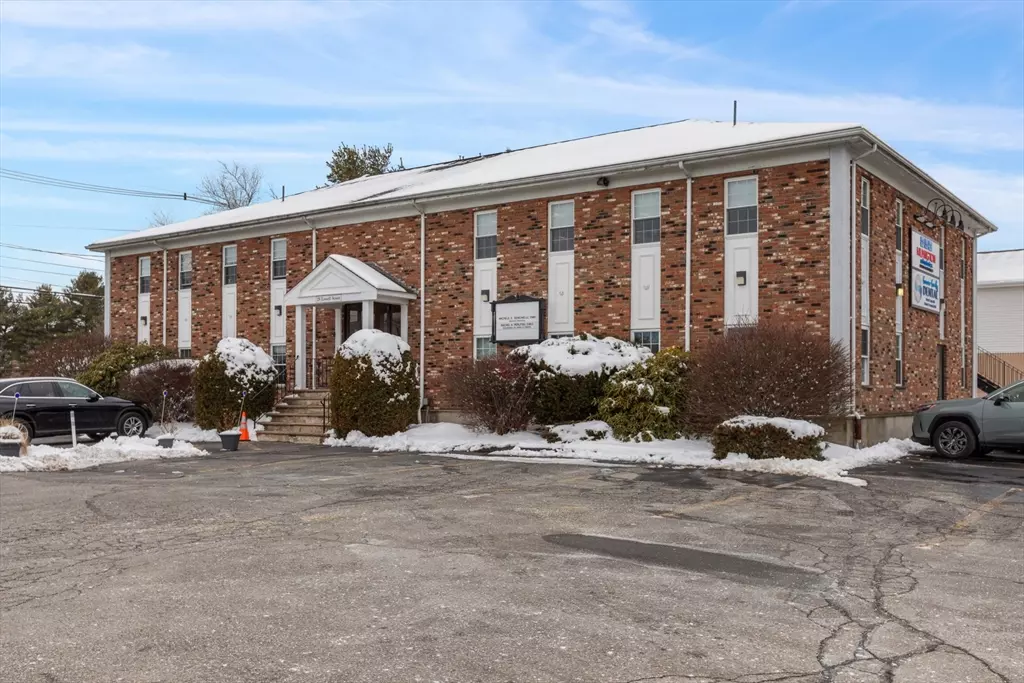 Wilmington, MA 01887,25 Lowell St #1