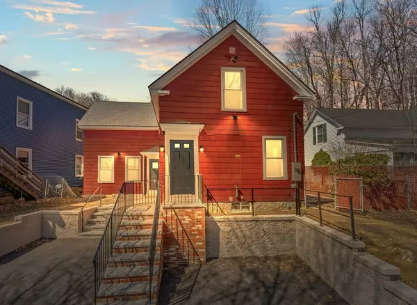 19 Norwood Ct, Fitchburg, MA 01420