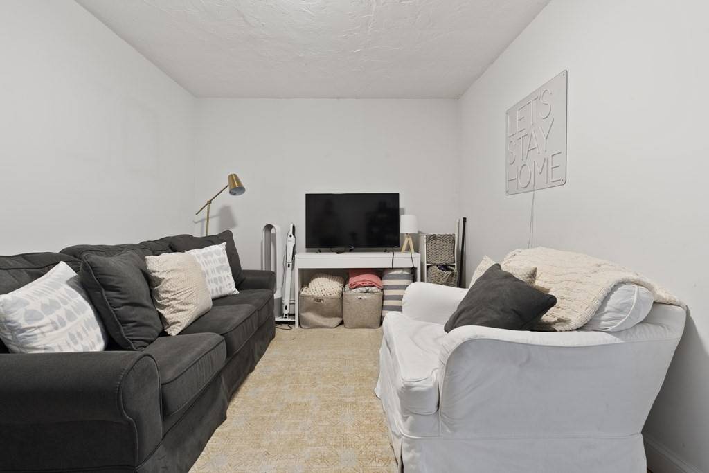Boston, MA 02127,442 West 4th #1