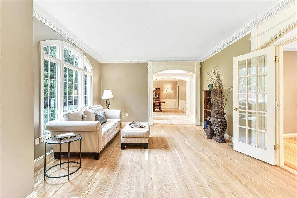 Medfield, MA 02052,105 Elm Street