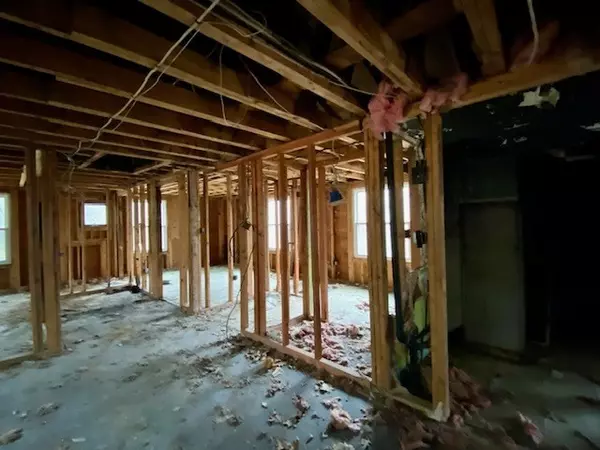 Royalston, MA 01368,44 Warwick Rd