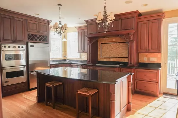 Northborough, MA 01532,11 Mulligan Way