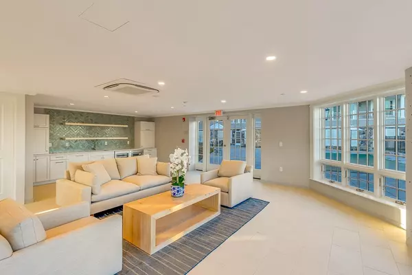 Cohasset, MA 02025,128 Elm Street #210