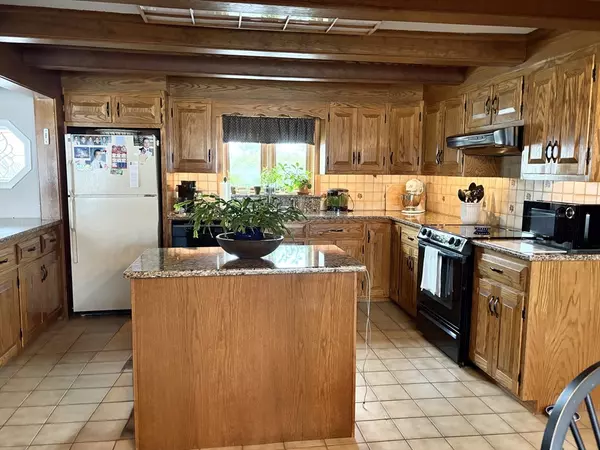 Agawam, MA 01030,265 Colemore Street