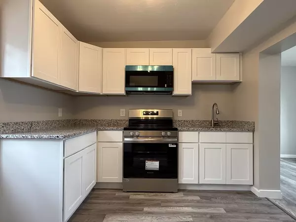 Wareham, MA 02576,62 Barlow Ave