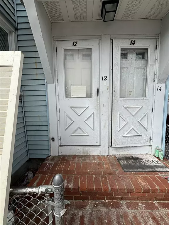 Lowell, MA 01850,12 Albion St