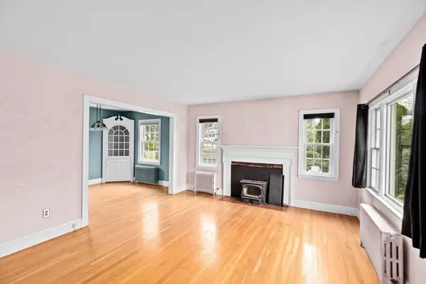 Cohasset, MA 02025,77 Cushing Rd