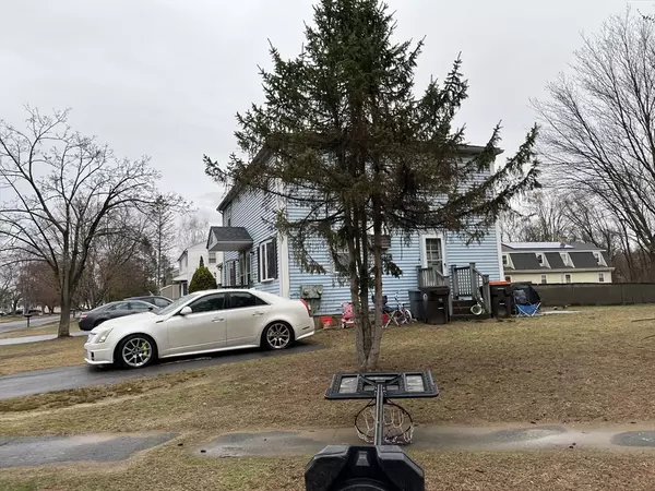 Agawam, MA 01030,51-53 Orlando St