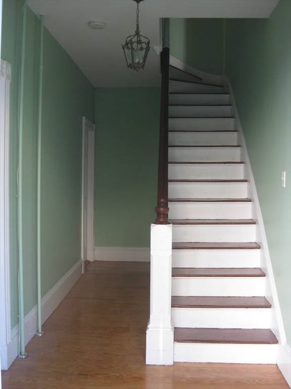 Brookline, MA 02445,53 Prince Street #1
