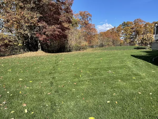 Boylston, MA 01505,1 Brooke Rd