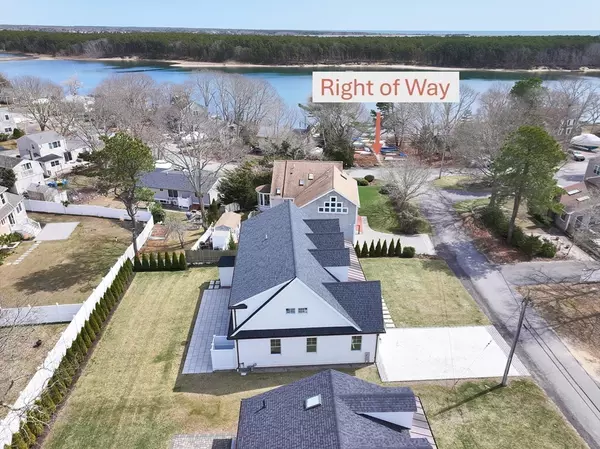 Falmouth, MA 02536,72 Woodside Dr.
