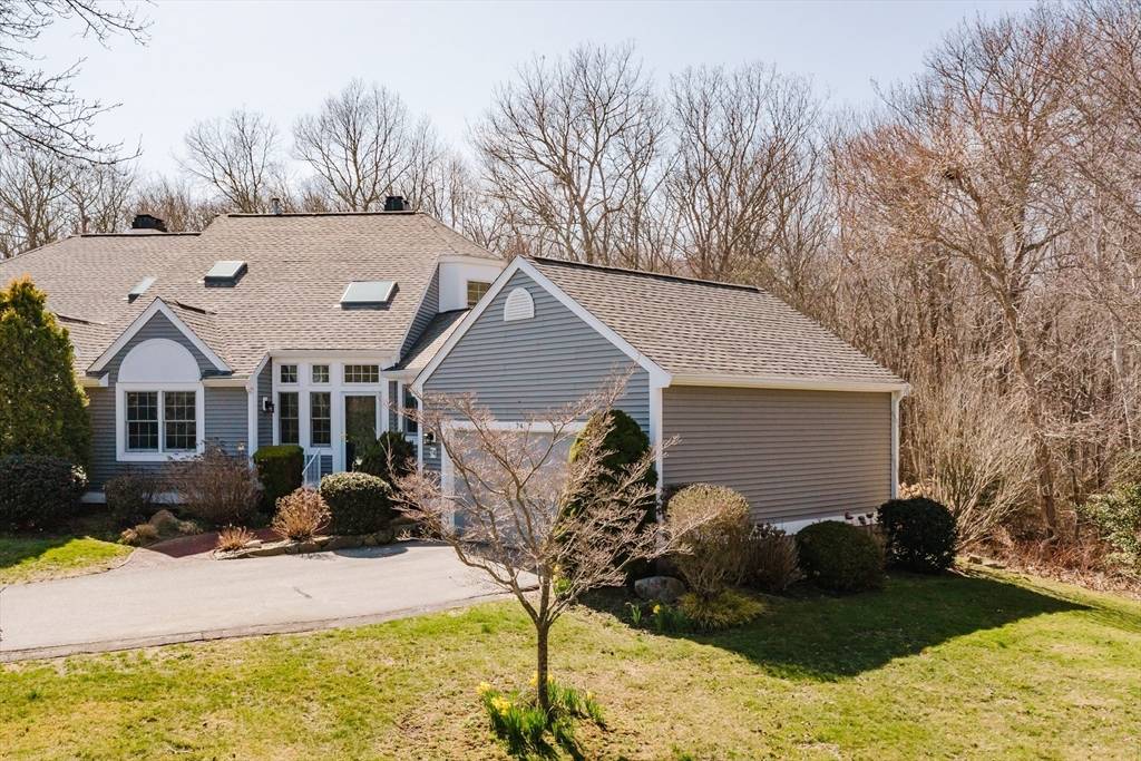 74 Hidden Bay Dr #74, Dartmouth, MA 02748