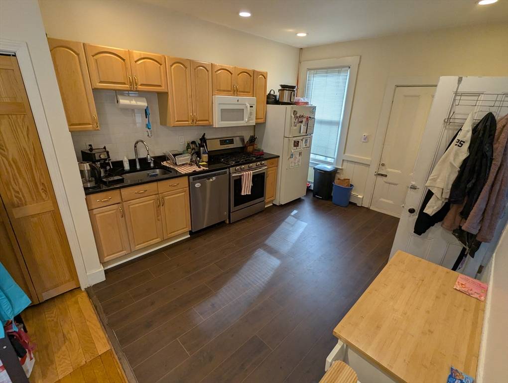 78A Pleasant St #78A, Cambridge, MA 02139