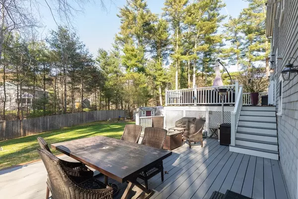 Carver, MA 02330,17 Leonard St.