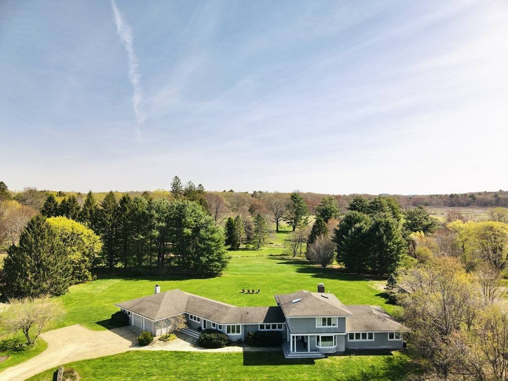 36 Moulton Street, Hamilton, MA 01982