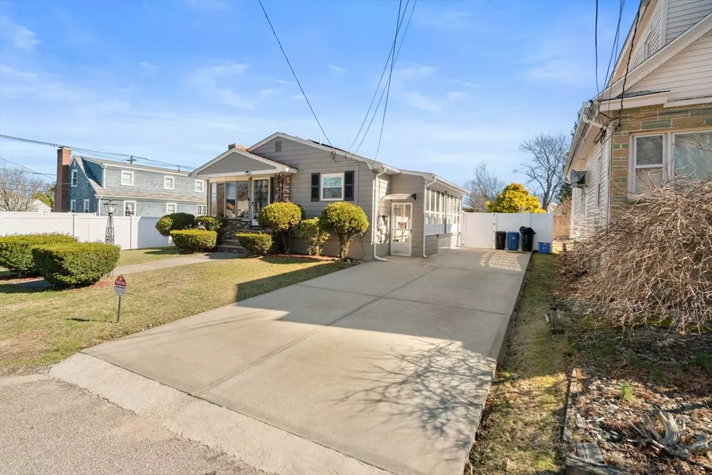 Johnston, RI 02919,8 Ashby Street