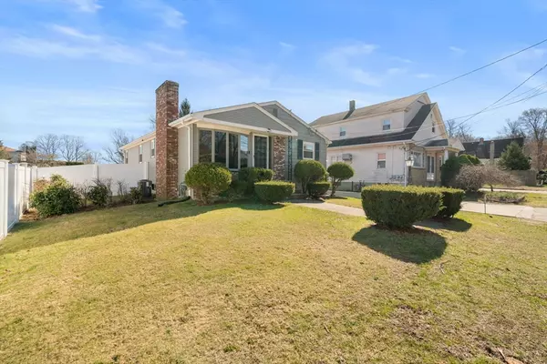 Johnston, RI 02919,8 Ashby Street