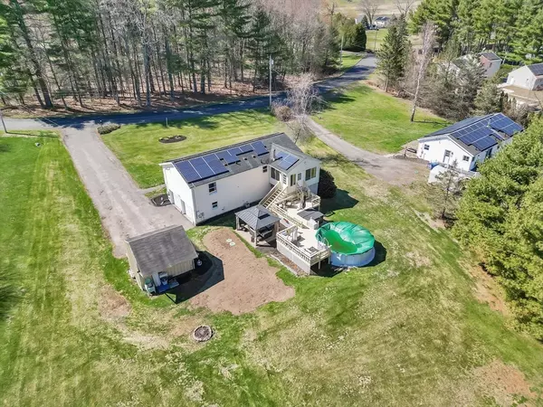 Belchertown, MA 01007,21 Autumn Ln