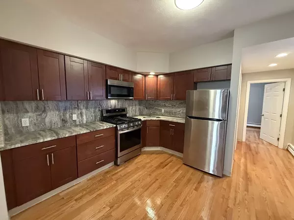 Chelsea, MA 02150,148 Chestnut Street #2