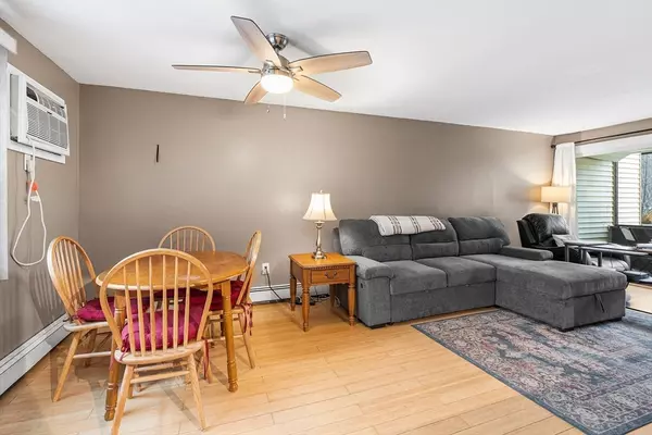 Amesbury, MA 01913,17 Powderhouse Ct #17