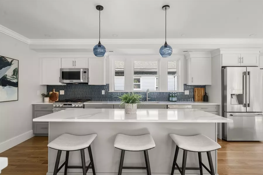 37-39 Governor Winthrop Road #2, Somerville, MA 02145