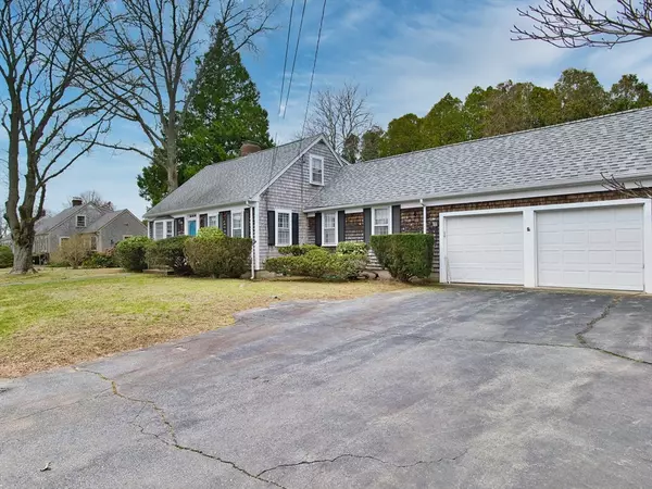 Dartmouth, MA 02748,41 Arrowhead Ln