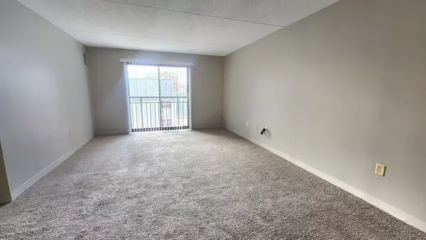 Boston, MA 02125,66 Beach Point Pl #402