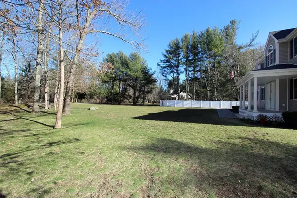 Rochester, MA 02770,923 Walnut Plain Road