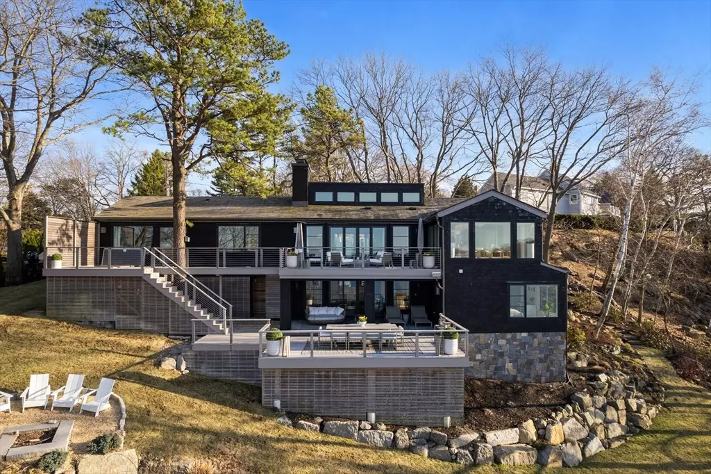 Marblehead, MA 01945,23 Pinecliff Dr