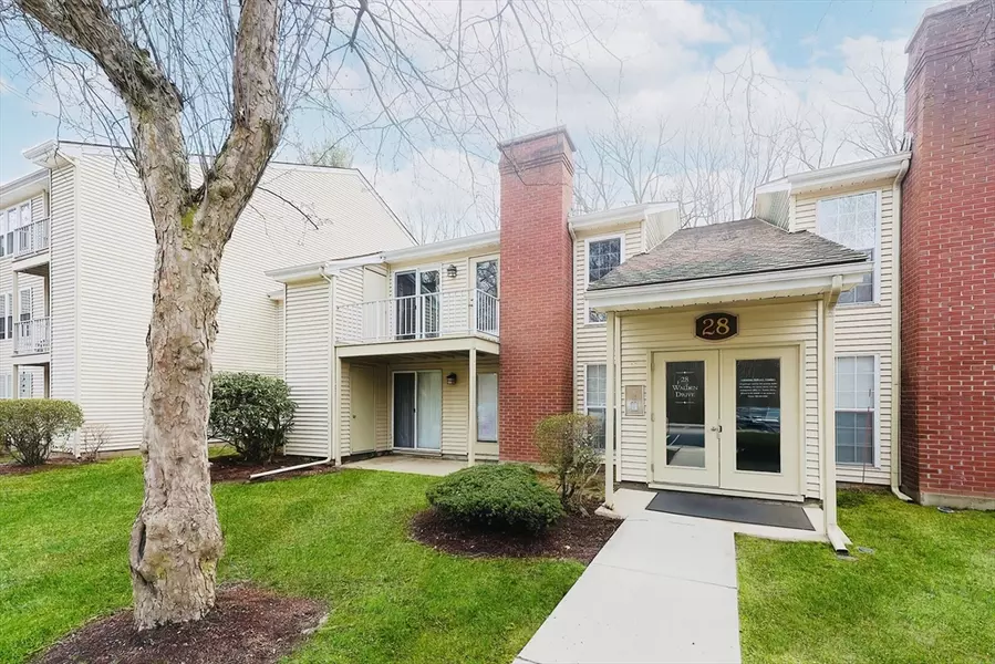 28 Walden Dr #17, Natick, MA 01760