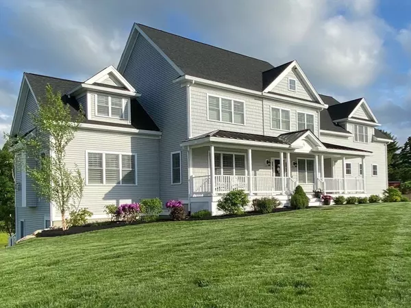 Holliston, MA 01746,11 Summit Pointe Dr