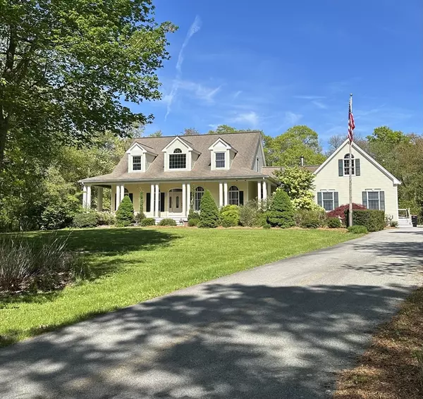 332 Division Road, Dartmouth, MA 02748