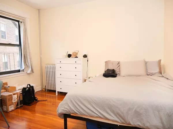 Brookline, MA 02446,1482 Beacon #21