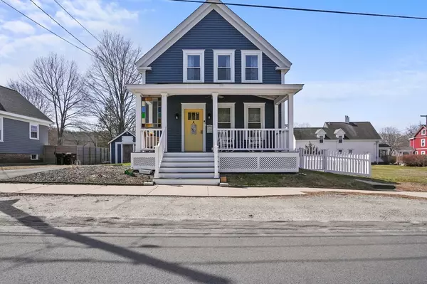 36 Madison St, Amesbury, MA 01913