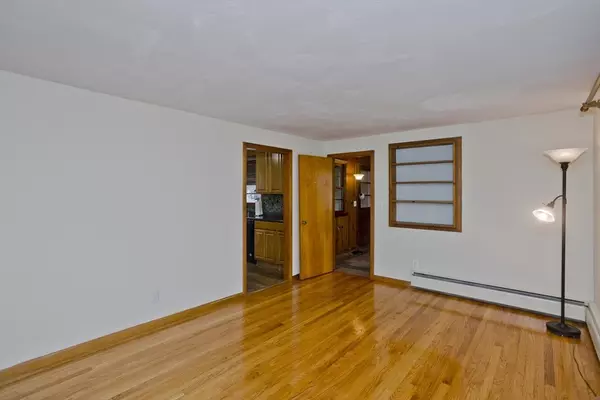 Agawam, MA 01001,499 Franklin St Ext