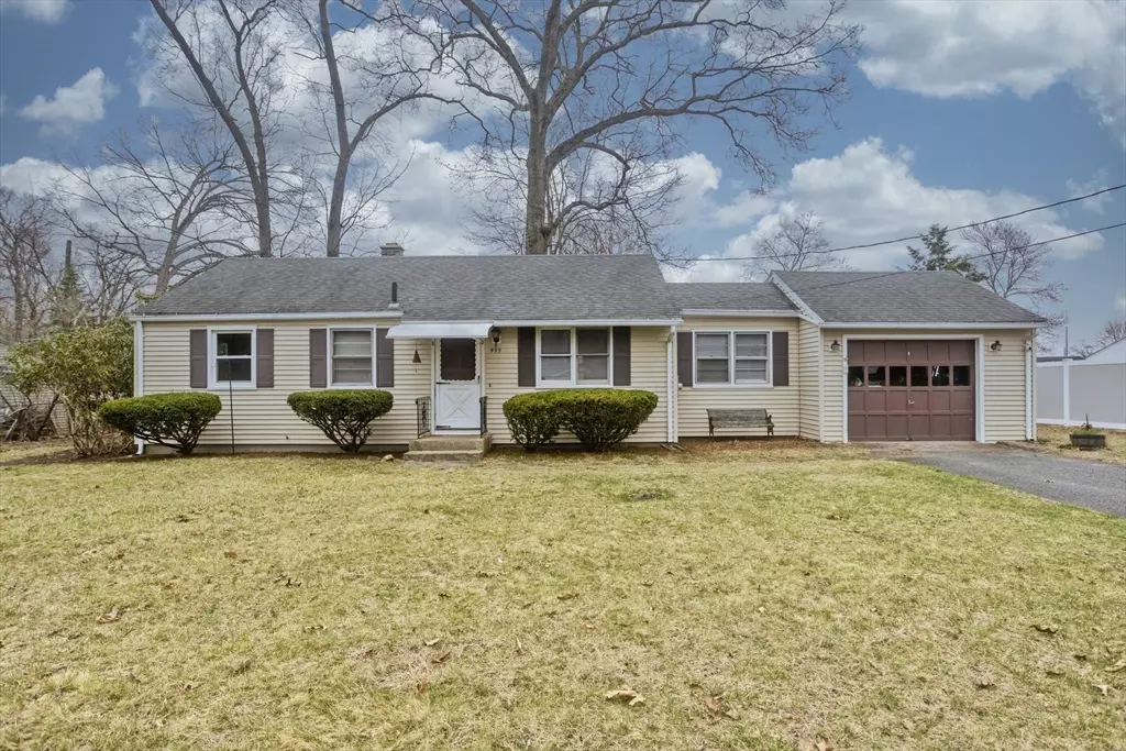 Agawam, MA 01001,499 Franklin St Ext