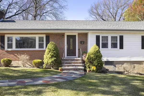 Arlington, MA 02474,23 Lantern Lane