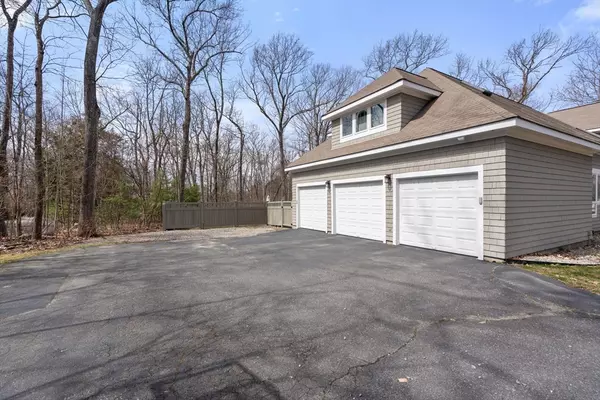 Natick, MA 01760,207 Glen Street