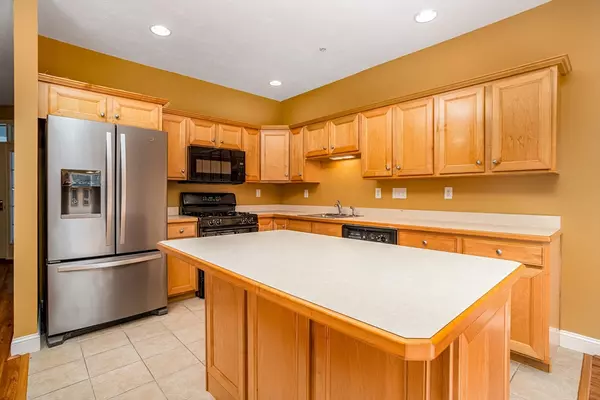 Clinton, MA 01510,414 Fernwood Lane #414