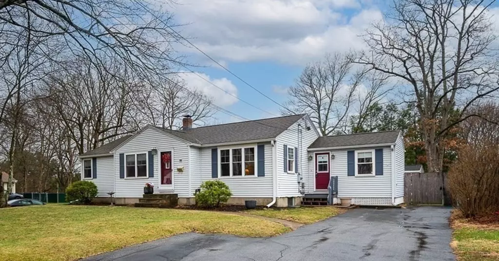 Oxford, MA 01540,10 Locust St