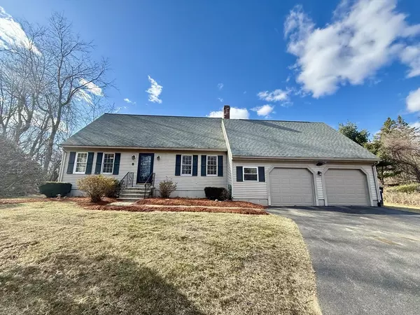 8 Welch Ave, Rutland, MA 01543
