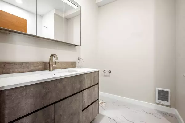 33 Copeland #H Boston, MA 02119