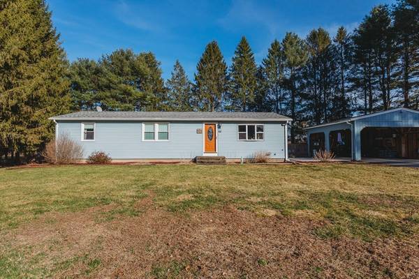 65 Hillcrest Dr, Bernardston, MA 01337